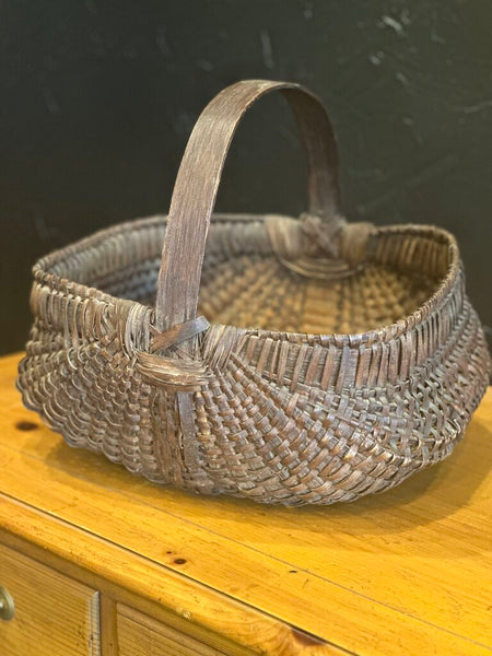 BEAUTIFUL ANTIQUE SPLIT OAK BASKET