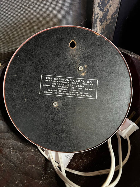 Vintage USA Sessions Metal Red Wall Clock~ Works~ 7.75" round