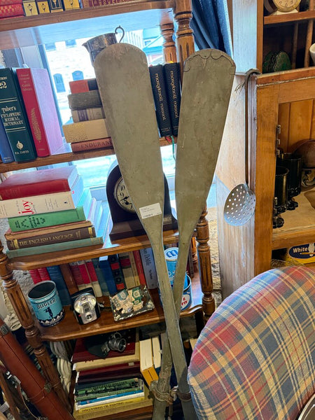 Vintage oars PAIR 60 in