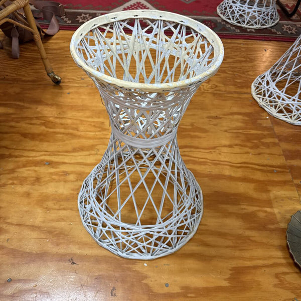 Painted White Spun Fiberglass Plant Stand 20" Tall W2226 Pick Up Only