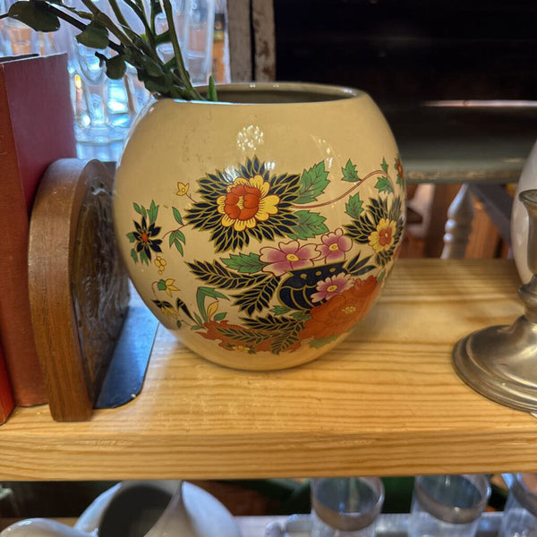 Vintage otagiri round vase