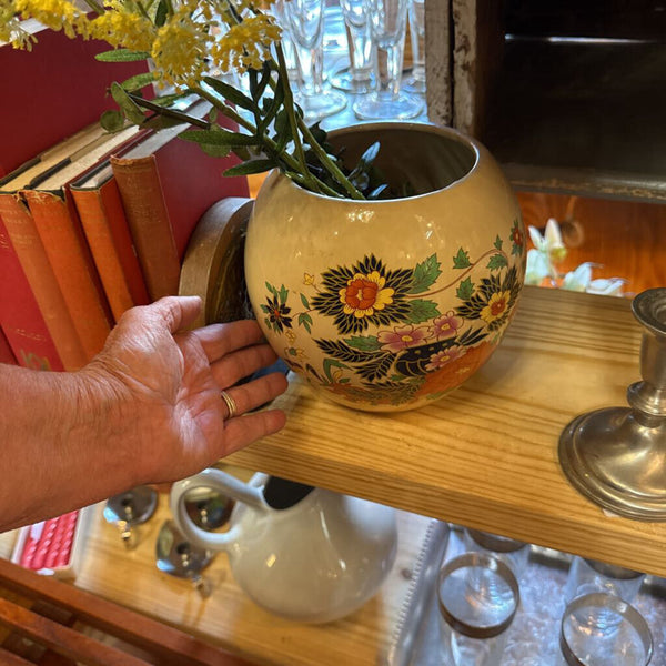 Vintage otagiri round vase