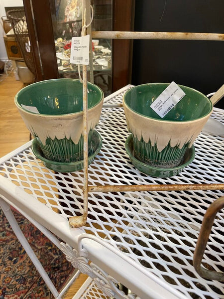 Vintage McCoy icicle, drip planter as is