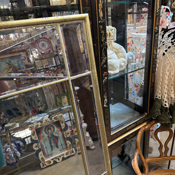 LARGE MIRROR IN STORE PICK UP ONLY 39X60