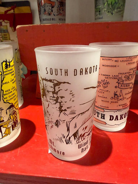 JFV ~ vintage, South Dakota state souvenir glass