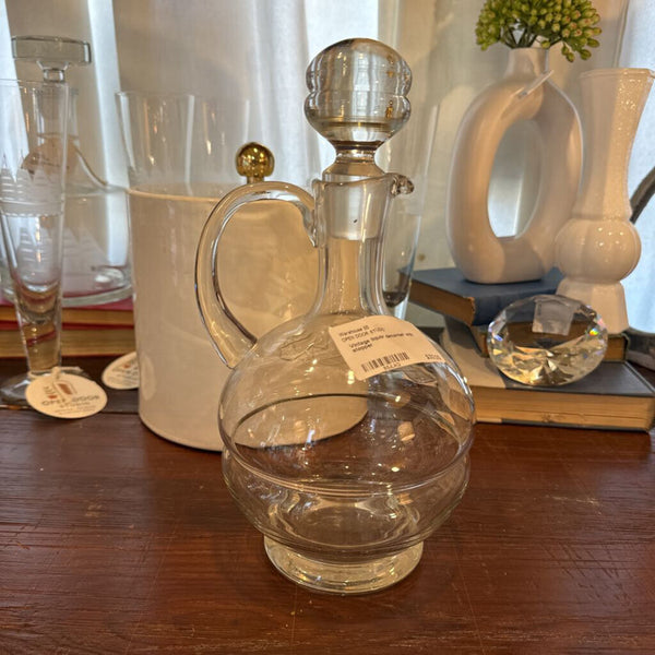 Vintage liquor decanter with stopper