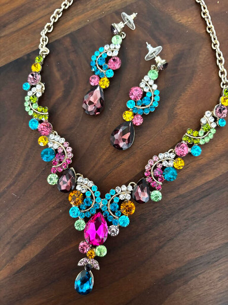 Multicolorful Rhinestones Gemstone Statement Jewelery Necklace and Earrings