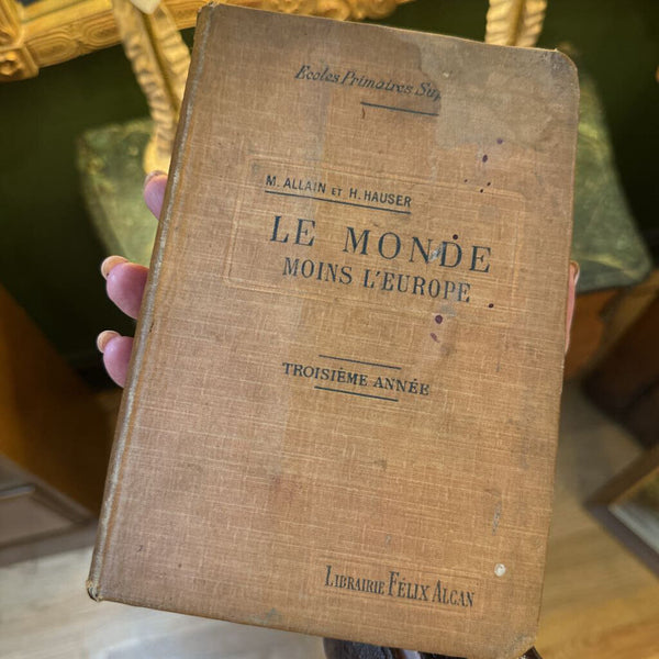 LE MONDE MOINS L'EUROPE FRENCH BOOK