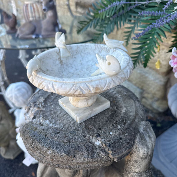 MARBLE BIRDBATH 8X6 FIRM