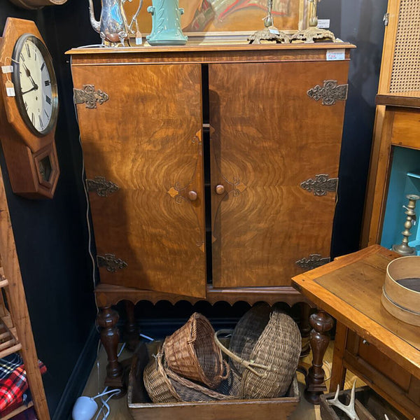 Very old cocktail cabinet great vintage condition 40 x 61 x16