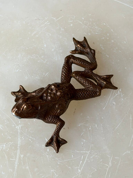 2592 Metal Bronze Color Frog