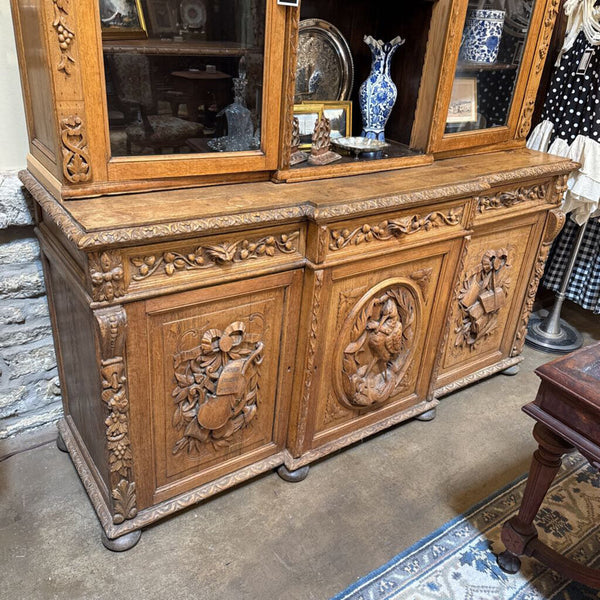 FRENCH LIBARY CABINET 72L 21.5D 94T AS FOUND IN STORE PICK UP ONLY HAS A MIDDLE DOOR, GLASS NEEDS REPLACED