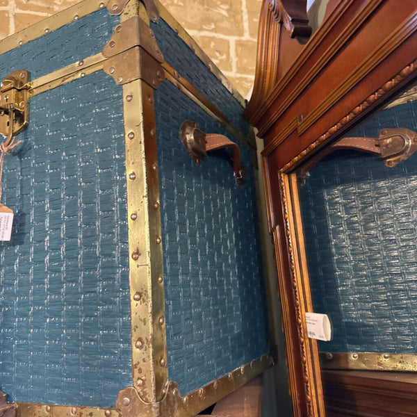 Turquoise Trunk