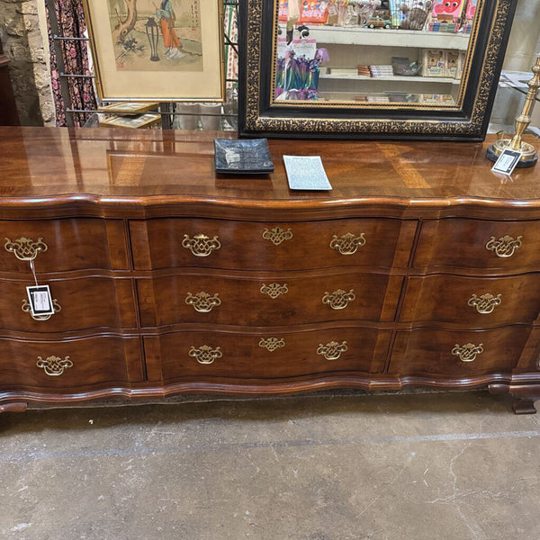 HENREDON CHEST 31T 72L 20D IN STORE PICK UP ONLY