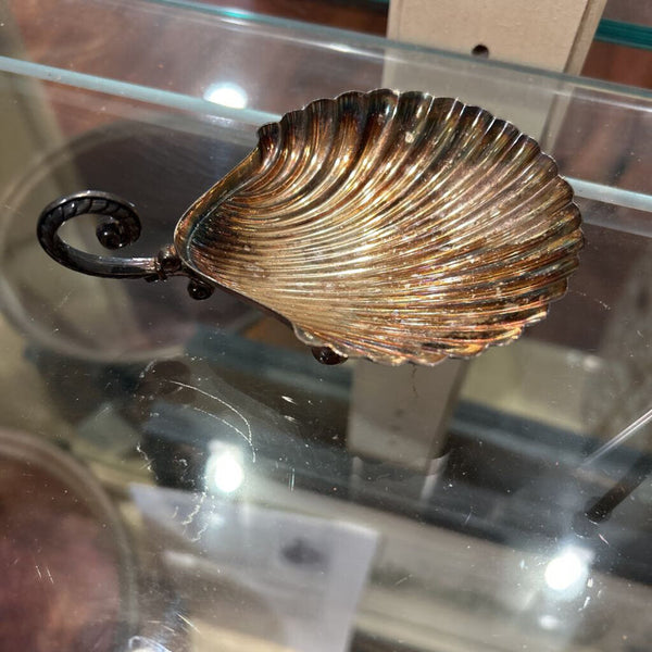 SILVER PLATED FOOTED CLAM DISH