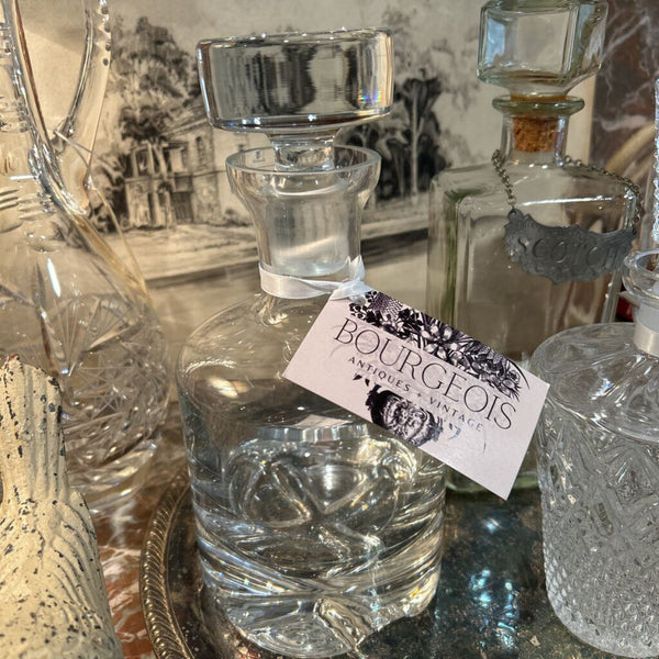 GORGEOUS CRYSTAL DECANTER 9,5" T