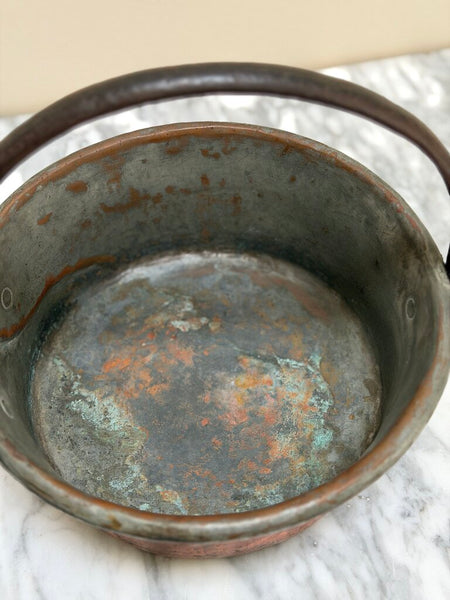 0201 Antique Handmade Copper Handled Pot