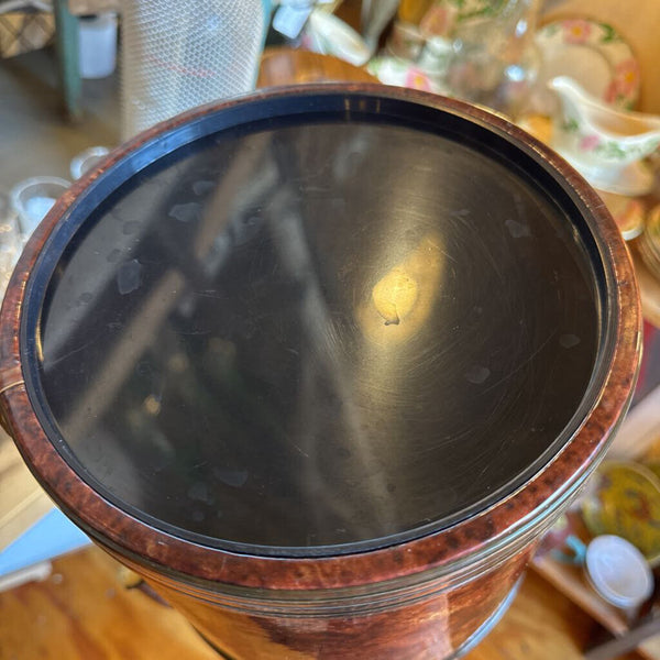 Patent leather padded ice bucket Burlwood look