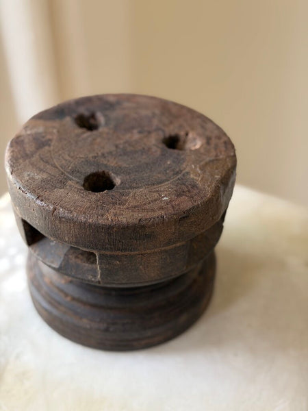 1130 Wooden Pulley Riser/pillar candle holder