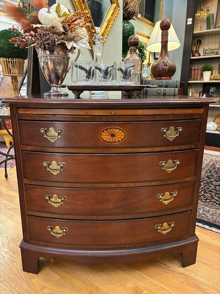 Vintage Lexington Furniture Bow Front Bachelor's Chest 32"w x 30" x 19" IN STORE PICKUP ONLY