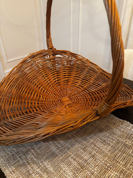 Vtg Woven Wicker Gathering Basket~ 21W X 16D X 14.5 H