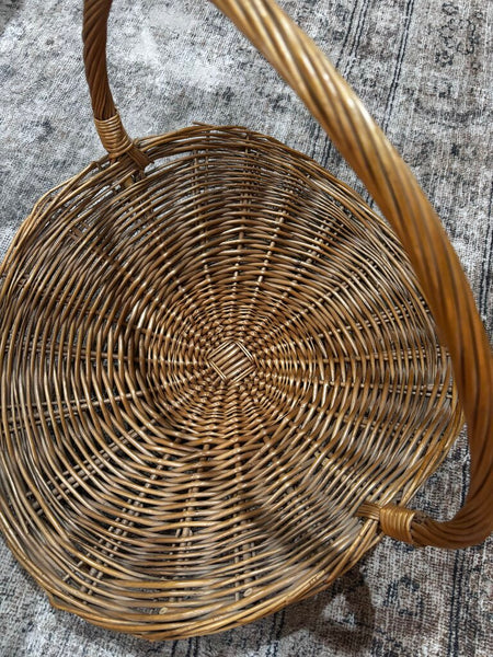 Vtg Woven Wicker Gathering Basket~ 21W X 16D X 14.5 H