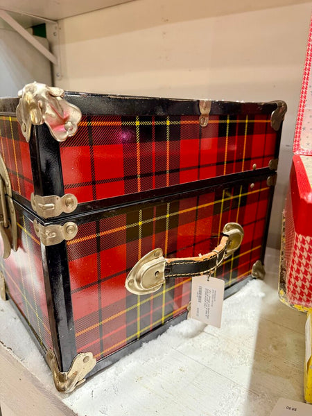 JFV ~ Vintage rare Skotch Plaid trunk 30 wide 12 tall 16 deep IN STORE PICKUP ONLY
