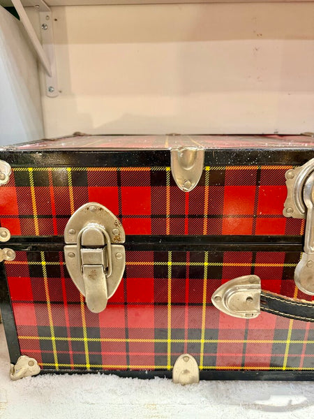 JFV ~ Vintage rare Skotch Plaid trunk 30 wide 12 tall 16 deep IN STORE PICKUP ONLY