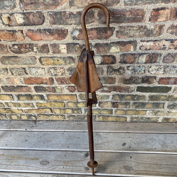 Vintage shooting cane with seat