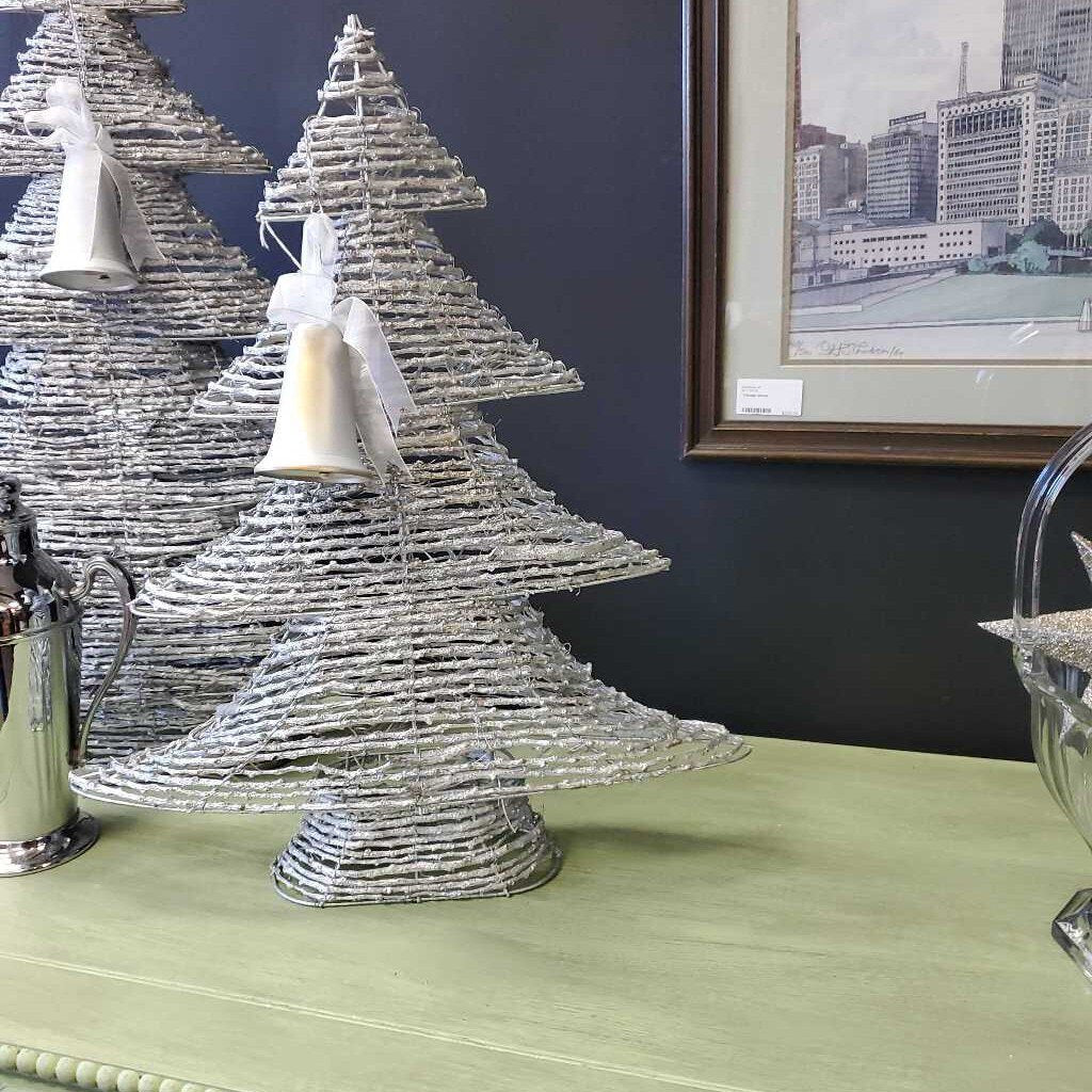 Silver tree with bell small