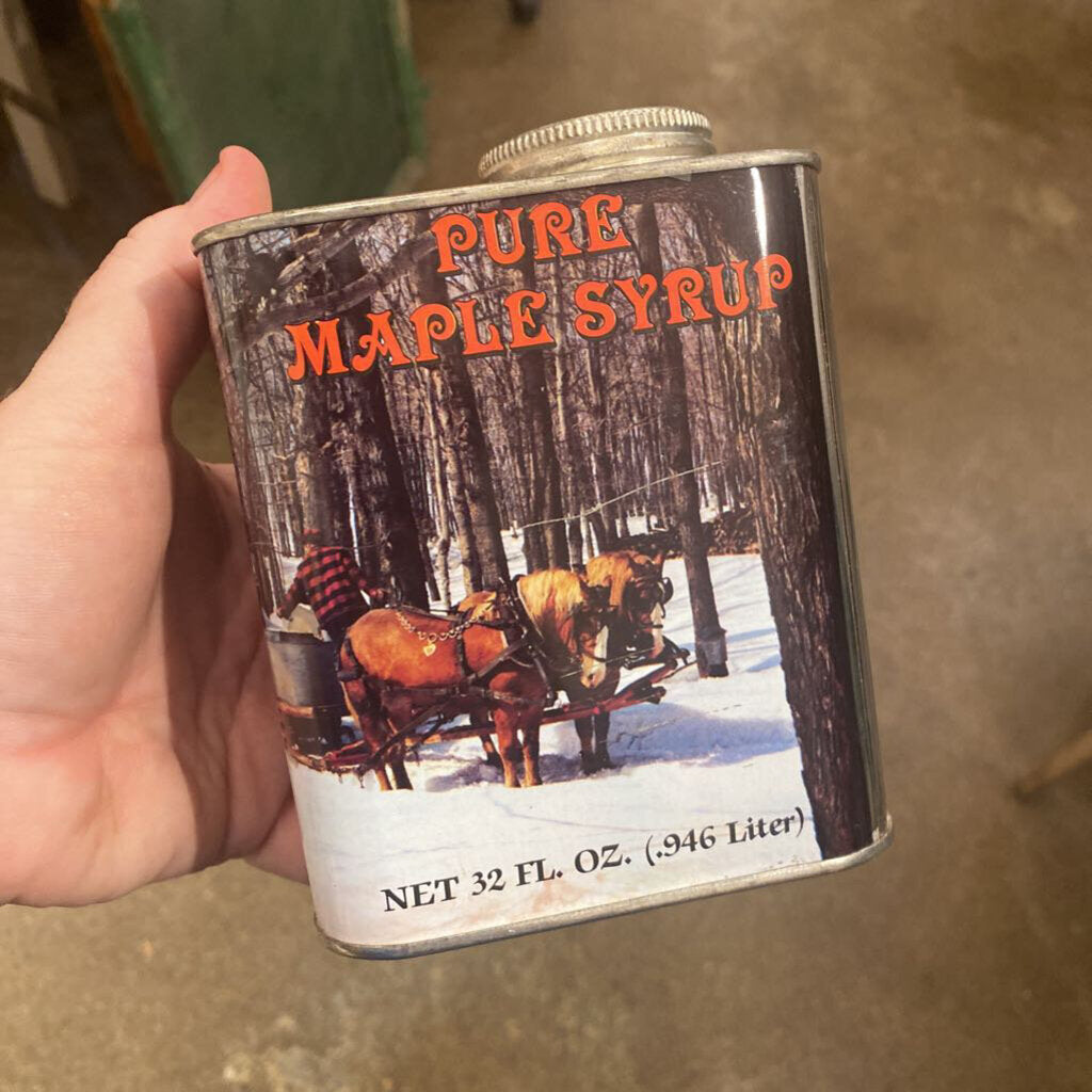 Vintage maple syrup tin