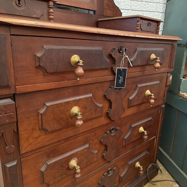 ANTIQUE MIRROR CHEST WITH KEY TOP HANKY DRAWES CAN COME OFF IN STORE PICK UP ONLY 41W 18D 75T