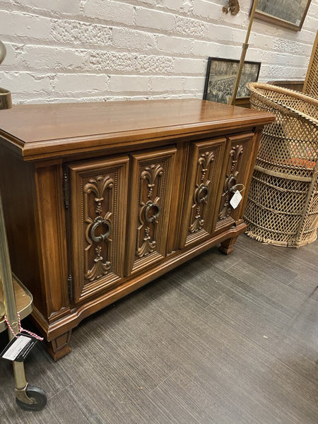 Vintage Broyhill Credenza W0802 39w 17d 26t Pick Up Only