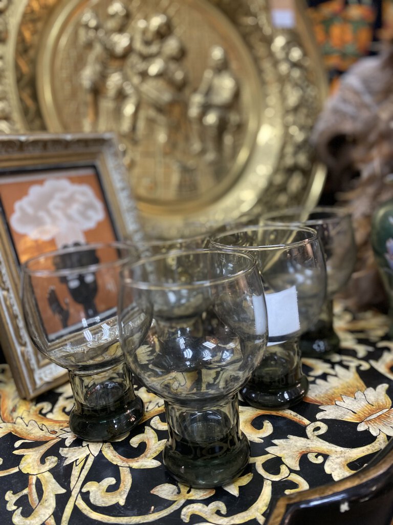 Set of four smoke glasses