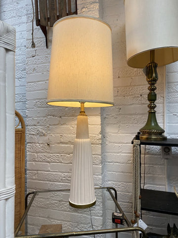 White Statement Table Lamp W1227
