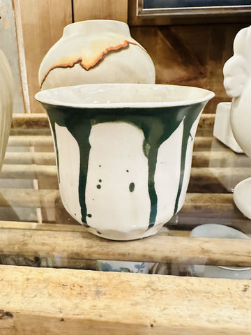 Green drip pottery