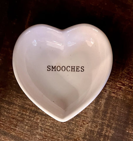 Cute heart smooches plate