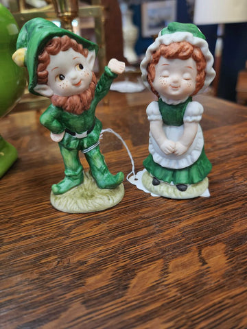 Pair of leprechauns 3 and 3.5 tall