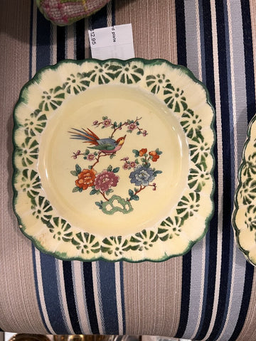 Colonial China scalloped bird plate - 6in , as found