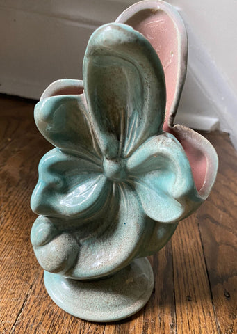 Vintage Gonger Magnolia Potter Vase W1331